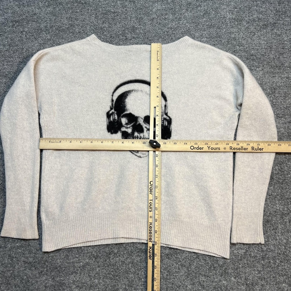 Skull Cashmere Sweater Womens Small White 100% Cashmere Back Skull Graphic - Picture 7 of 9